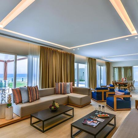 Sealine Beach, A Murwab Resort Mesaieed Extérieur photo A suite at the hotel