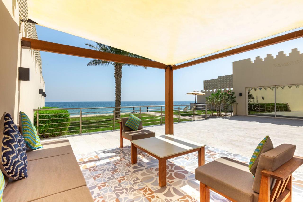 Sealine Beach, A Murwab Resort Mesaieed Extérieur photo The beach at the hotel
