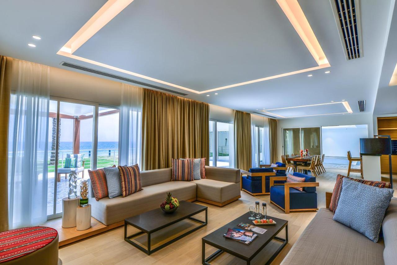 Sealine Beach, A Murwab Resort Mesaieed Extérieur photo A suite at the hotel