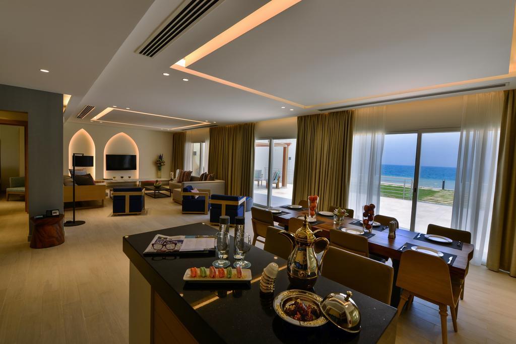 Sealine Beach, A Murwab Resort Mesaieed Extérieur photo The interior of a suite at the Ritz-Carlton, Sharm El Sheikh